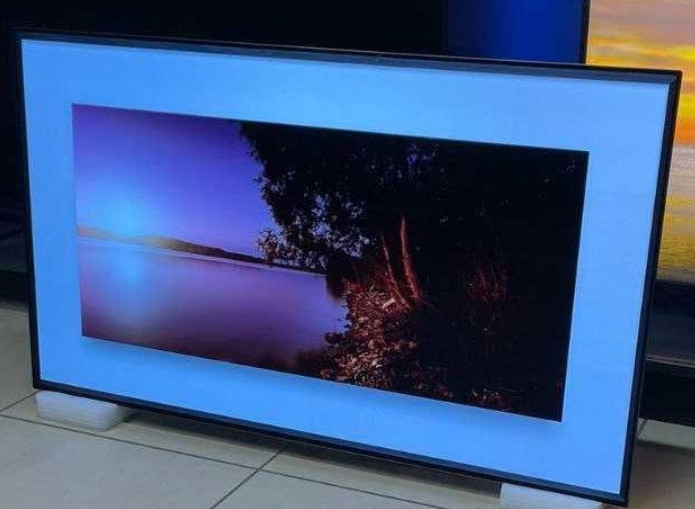 Телевизор Безрамный: 55