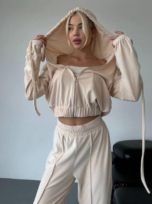 Женский прогулочный плюшевый костюм тройка: кофта топ и штаны велюр-плюш Одесса - изображение 9