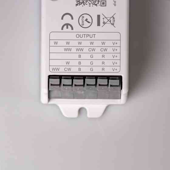 Smart Systems group LED контролер універсальний TK-WB5 Dim+RGB+CCT, 15A, Wi-Fi+Bluetooth+RF2,4G Київ