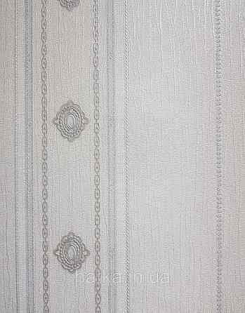 Шпалери вінілові на флізеліні AdaWall Seyyah 1.06х10 смуги широкі завитки розетки структурні білі срібло Київ