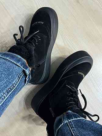 Черевики жіночі Hengji 677-1 замшеві високі кеди на хутрі чорні, 37, 23,5 см Київ