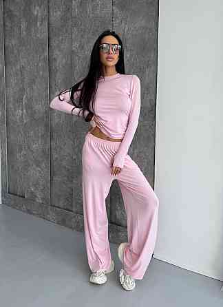 Женский стильный базовый костюм из мягкой эластичной ткани. Одесса