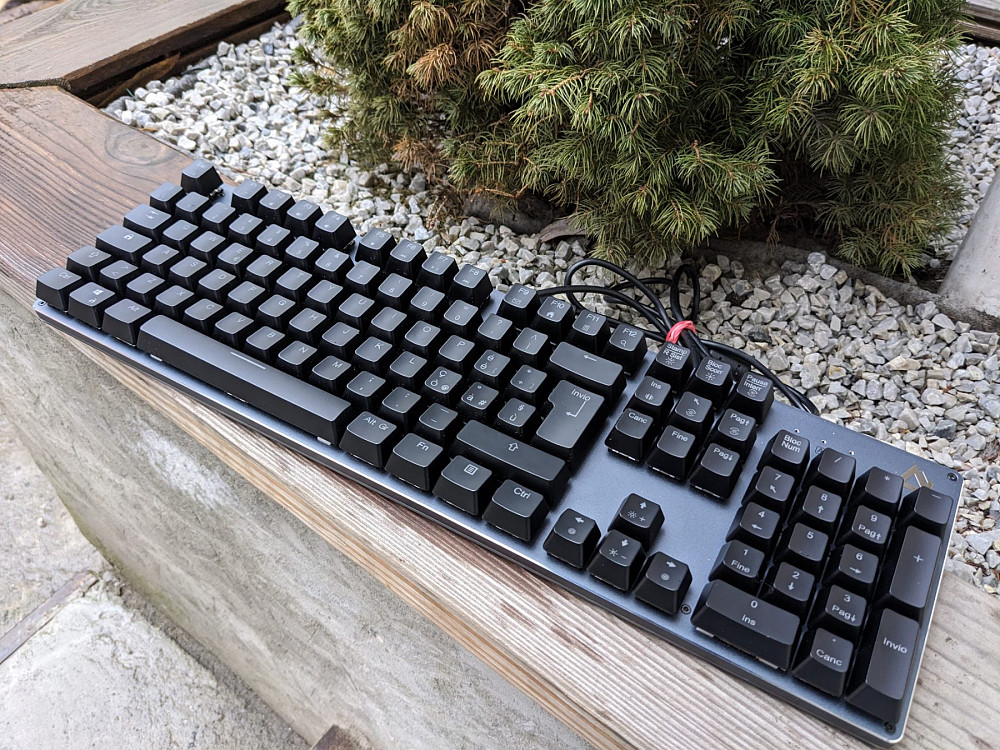 Ігрова провідна механічна клавіатура Aukey KM-G12 Луцк - изображение 1