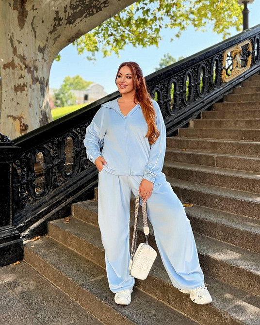 Жіночий стильний комфортний костюм-двійка велюр спорт Premium Блакитний Одеса - фото 1