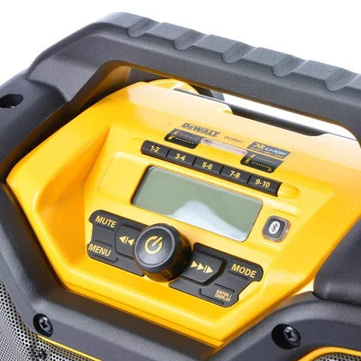 Зарядное устройство для аккумуляторов инструмента DeWALT с радиоприемником 18V, 54V XR, время зарядки 140 мин, вес 7.2 кг (DCR027) Винница - изображение 5