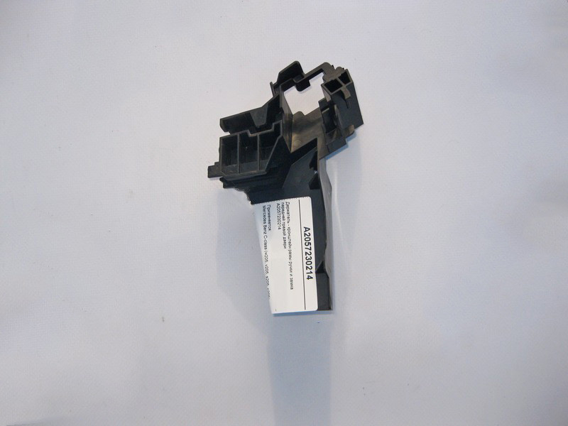 Mercedes-Benz  A2057230214 Тримач - кронштейн рами ручки та замка передніх правих дверей C-Class W205 Одеса - фото 1