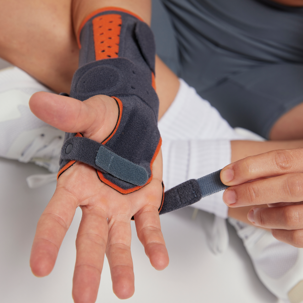 Жорсткий ортез променево-зап'ясткового суглоба Orliman Manutec Fix M760 Дніпро - фото 16