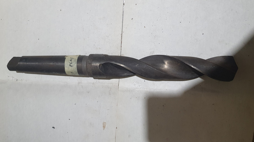 Сверло с коническим хвостовиком 37.0 мм. Р6М5. СССР. Харьков - изображение 1