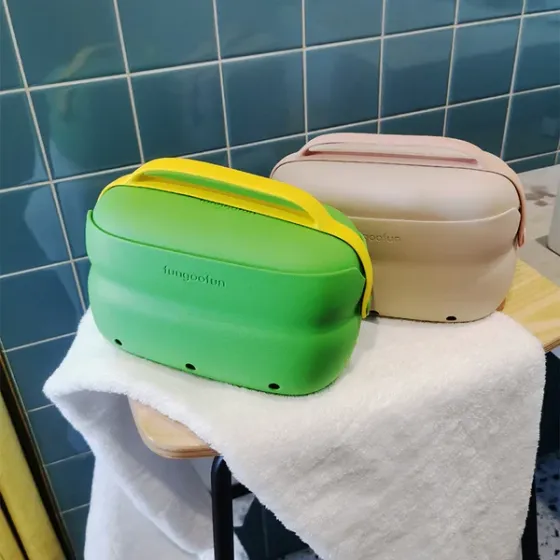 Сумка 2в1 силіконова косметичка водонепроникна для аксесуарів у ванну кімнату і душ, дорожня, зелена Кам'янець-Подільський