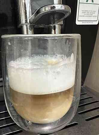 Кавомашина автоматична: Delonghi Cappuccino. Харків