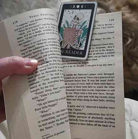 Готична акрилова закладка "The reader" з чорною китицею. ОригІнальна закладка для книжок. Подарунок  Київ