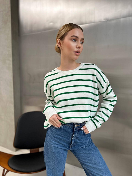Жіночий базовий смугастий светр оверсайз шерсть 70% акрил 30% Білий 2 Одеса - фото 5