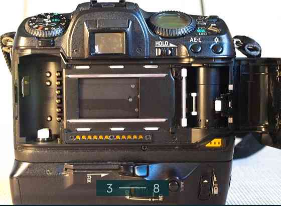 Фотоаппарат Pentax MZ - S + батарейный блок . Киев