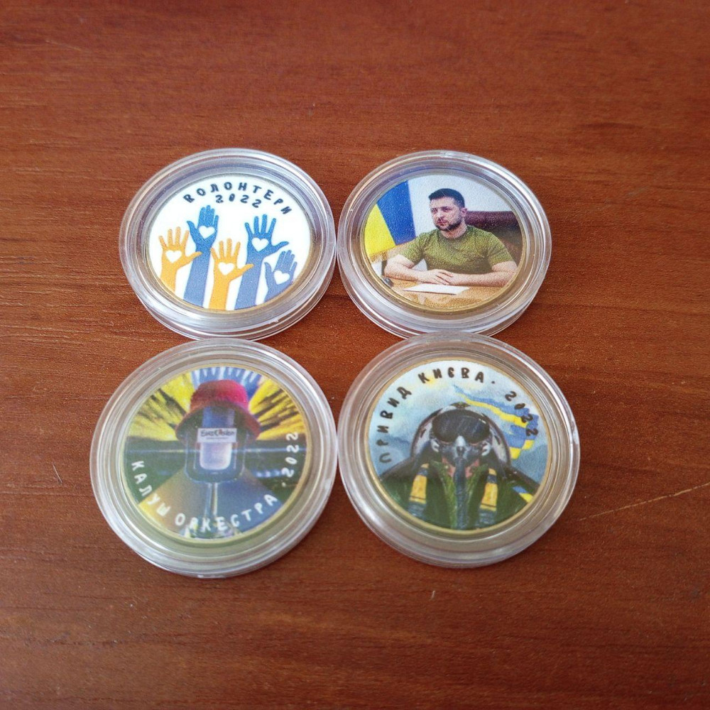 УКРАЇНА. Набір сувенір.монет 1 гривня "ЗЕЛЕНСЬКИЙ" , "ЄВРОБАЧЕННЯ" , "ПРИВІД КИЄВА" , "ВОЛОНТЕРИ" Полтава - фото 1