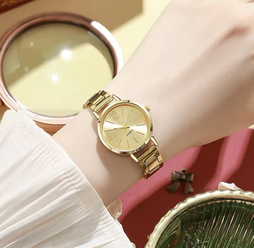 Подарунковий набір для жінок наручний годинник з браслетом без подарункової коробки золотий Київ - фото 2