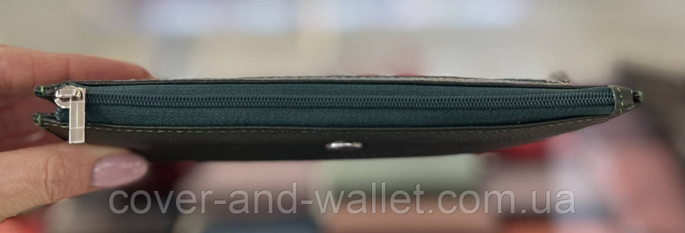 Ультратонкий жіночий гаманець на блискавці з натуральної шкіри зеленого кольору ST Leather Київ - фото 13
