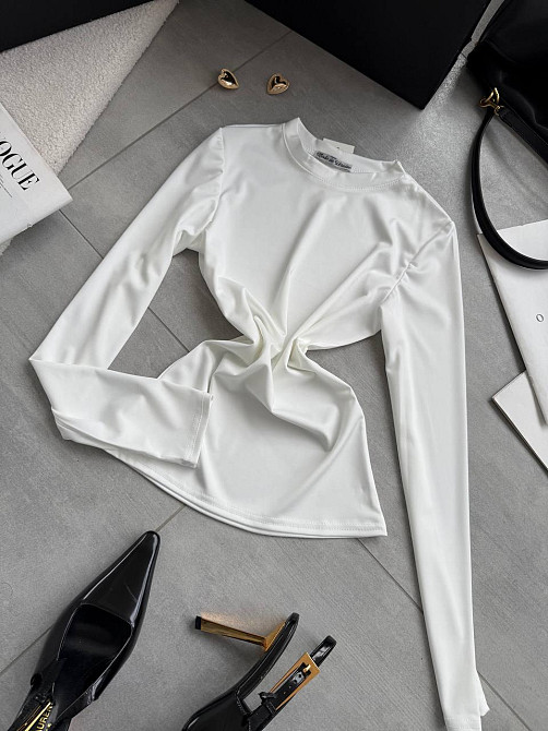 Жіночий повсякденний базовий лонгслів мікродайвінг Молочний Одеса - фото 1