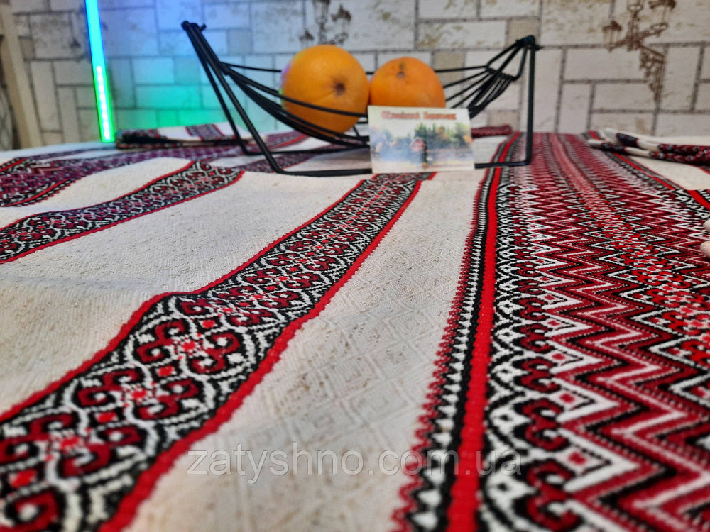 Вышитая скатерть с салфетками на льне Киев - изображение 7