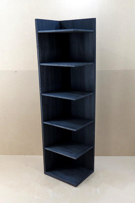 Книжный стеллаж 