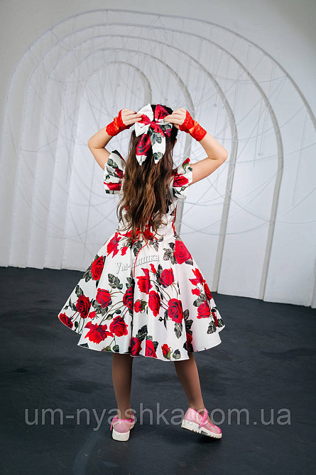 Пышное нарядное платье с цветочным принтом Кривой Рог - изображение 5