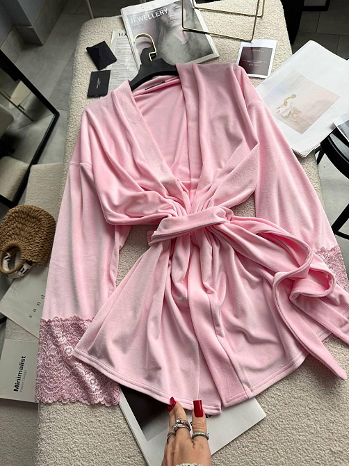 Жіночий стильний романтичний велюровий халат + мереживо Рожевий Одеса - фото 5