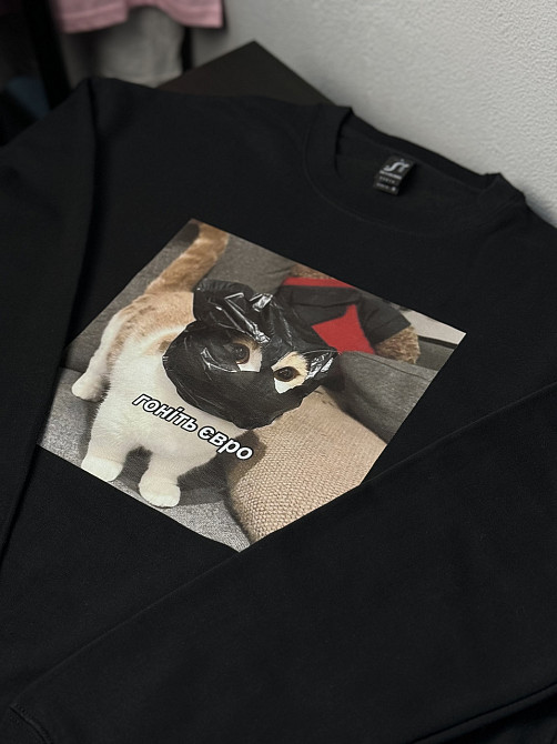 Світшот унісекс з принтом - 