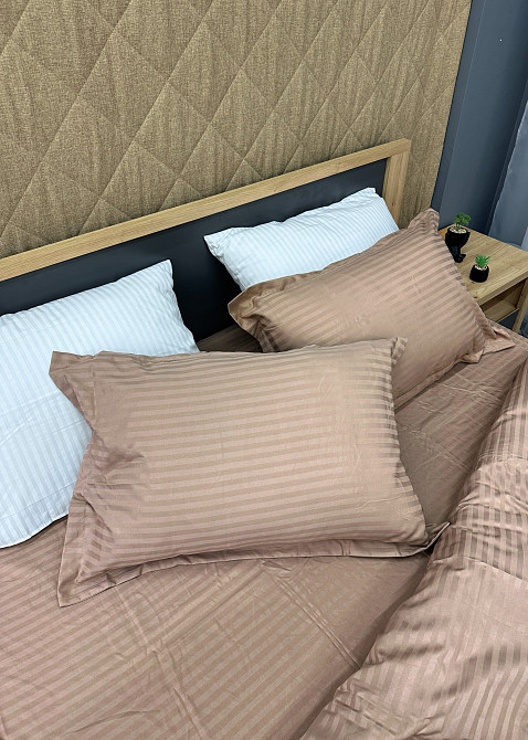 Комплект постільної білизни Страйп-сатин Полуторний з простирадлом на резинці 140х200х25, підковдра 150х220, 2 наволочки 70х70 Мокко (88-206) Київ - фото 7