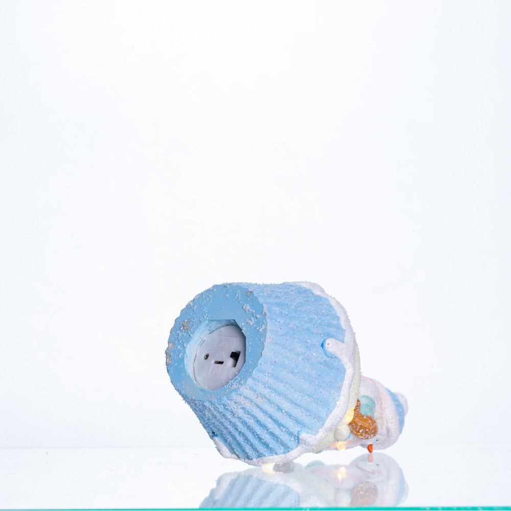 Светящаяся фигурка снеговика на кексе для Нового года Киев - изображение 4