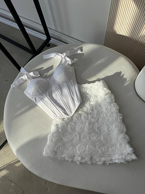 Женский романтичный корсетный комплект с 3D-цветами Белый, S Одесса - изображение 4