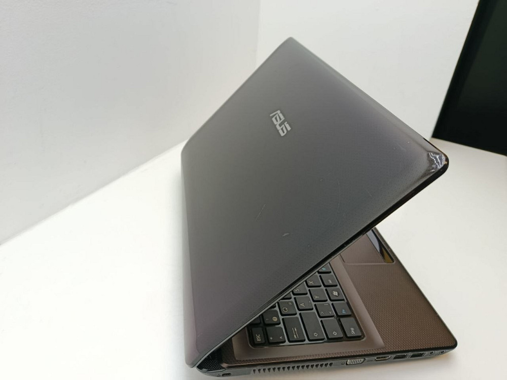 Ноутбук ASUS X52J i7-740QM\2+2\0\ATI HD6370M 1Gb АКБ- (товар вживаний) Луцьк - фото 4