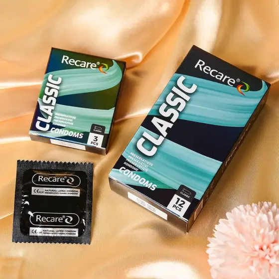 Презервативи Holographic Recare Classic Condoms 12 шт, класичні Львів