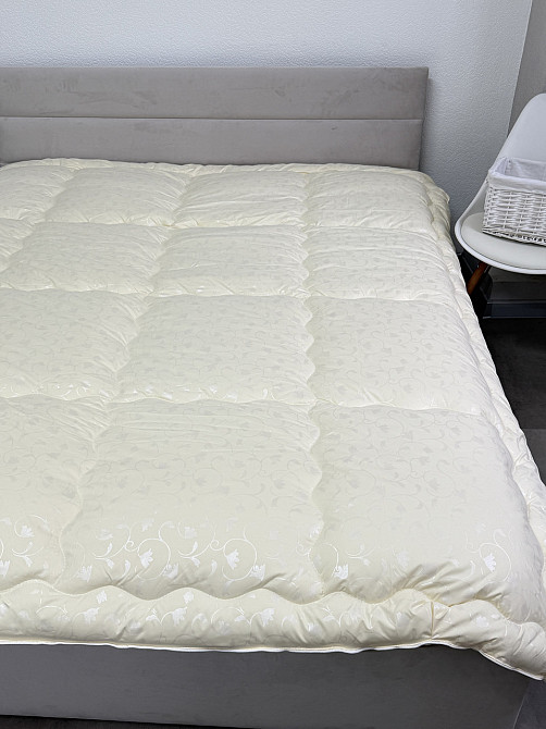 Ecotton Ковдра Ecotton двоспальна Євро 200х220 см штучний пух стьогана молочна Коломия - фото 9