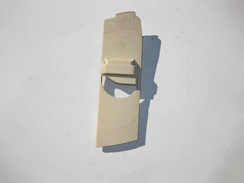 Mercedes-Benz  A2116920822 8J12 Пластикова світло-бежева накладка направляючої ременя безпеки переднього пасажира E-Class W211 CLS C219 Одесса - изображение 1