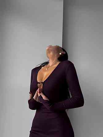 Элегантное женское платье с выразительным разрезом плотный рубчик Баклажан, 46/48 Одесса