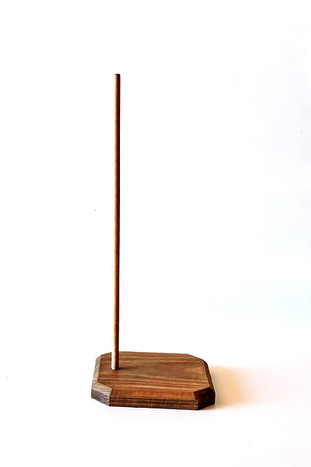 Подставка для кукол 