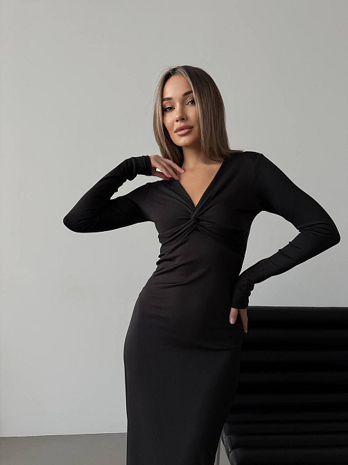 Стильне жіноче плаття максі з вирізом на грудях мікродайвінг Чорний, 46-48 Одеса - фото 6