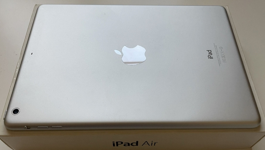 Планшет: Apple iPad Air. Киев - изображение 2