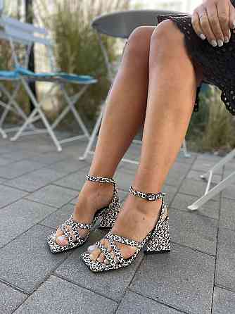 LIRIO Босоніжки жіночі з натуральної шкіри літні на підборах леопардові відкриті LIRIO L0282/80 Коломия