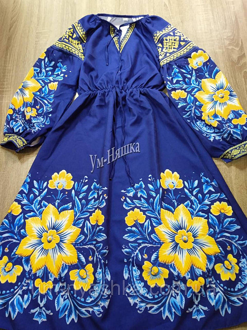 Жіноча сукня з узором Нарциси на синьому Кривий Ріг - фото 2