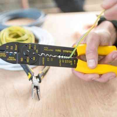 Клещи Stanley для обжима, L = 220 мм, d обж 1.5, 2.5, 6 мм (STHT0-75414) Винница