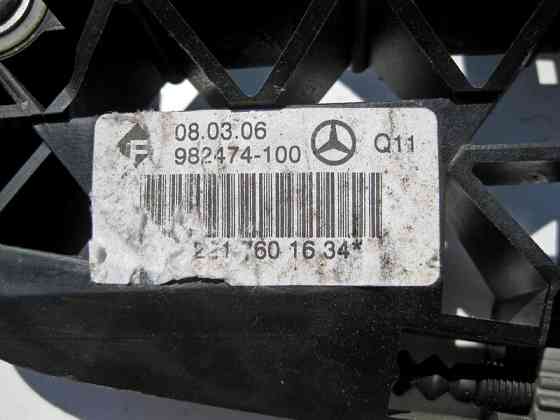 Mercedes-Benz  A2217601634 Рама зовнішньої ручки задніх правих дверей S-Class W221 Одеса