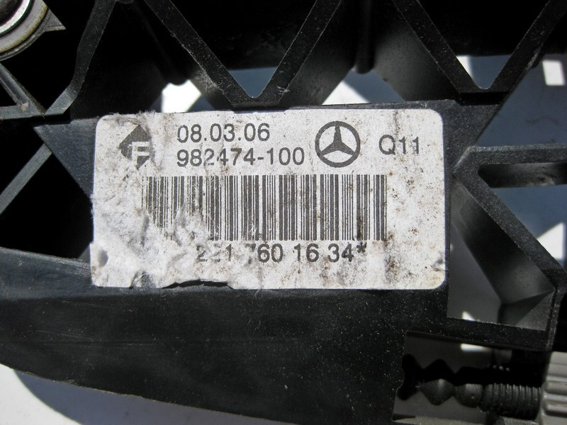 Mercedes-Benz  A2217601634 Рама зовнішньої ручки задніх правих дверей S-Class W221 Одеса - фото 3