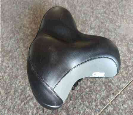 Сідло велосипедне (чорне, широке) KELB Мукачево