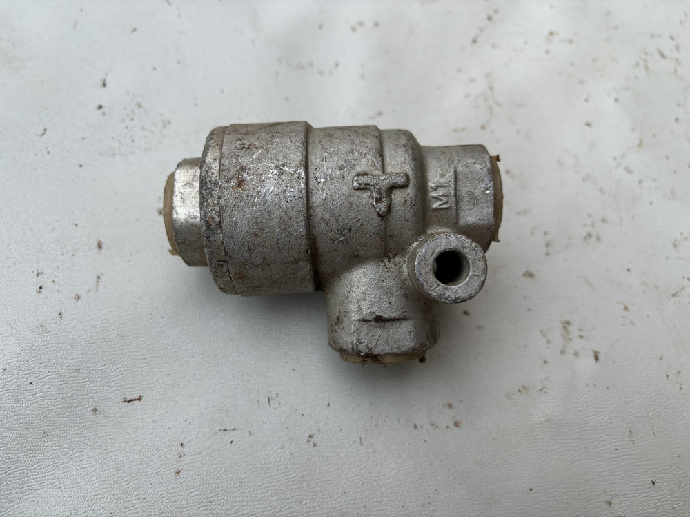 Клапан двомагістральний DAF, IVECO, MAN. Харків - фото 1