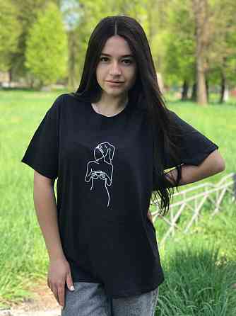 Женская футболка  unisex с Арт рисунком. Черновцы
