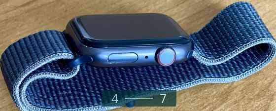 Смарт -Часы Apple Watch SE 44mm. Киев