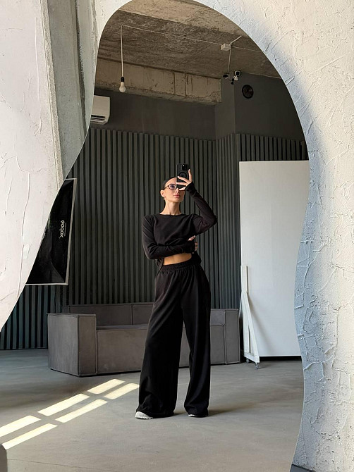 Женский теплый базовый костюм двойка из турецкого микрофлиса Черный Одесса - изображение 8