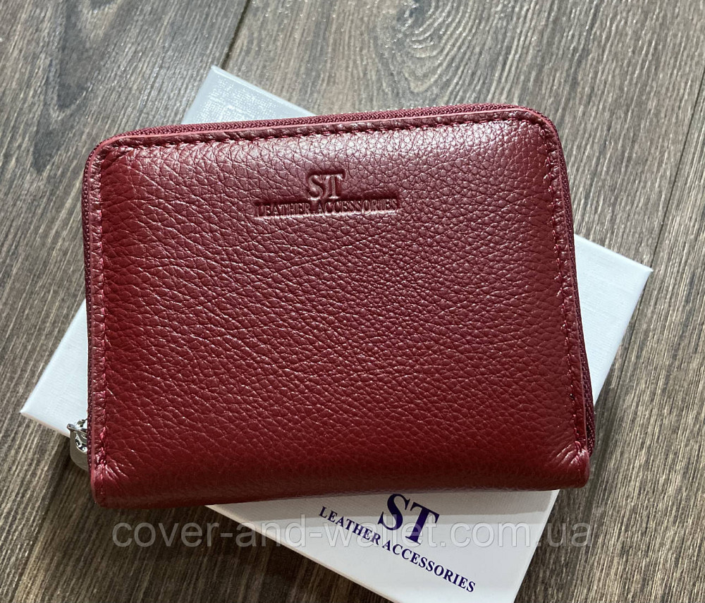 Невеликий жіночий гаманець із натуральної шкіри на блискавці бордового кольору ST Leather Київ - фото 1