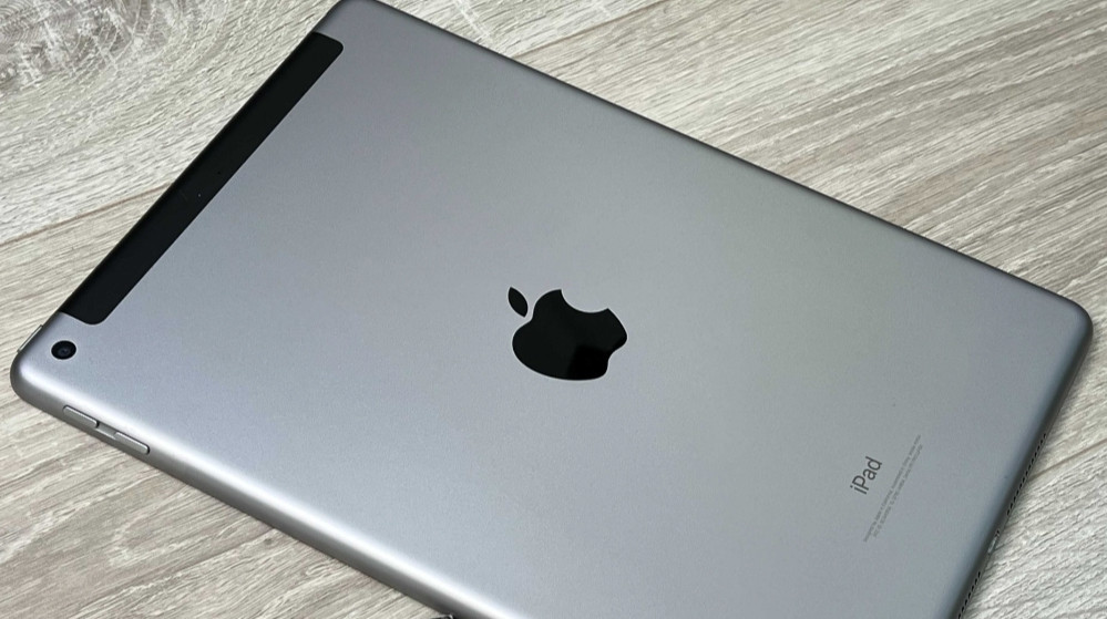 Планшет Apple iPad 6 9.7 дюйми Wi-Fi 128GB LTE Space Gray A1954 Киев - изображение 3