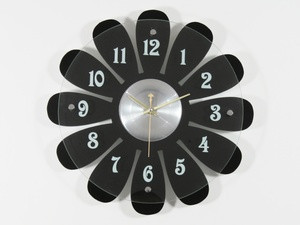 Часы настенные дерево черные Ромашка Киев - изображение 1